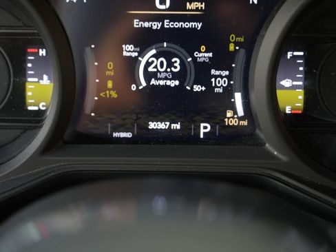 Used 2024 Jeep Wrangler Unlimited Sahara w/ Technology Group AWD/4WD image 44