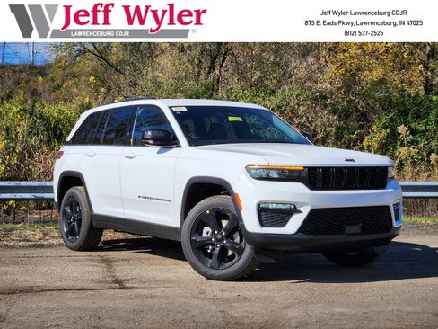New 2025 Jeep Grand Cherokee Limited w/ Black Appearance Package AWD/4WD image 1