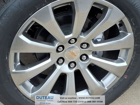 New 2026 Chevrolet Suburban Premier image 4