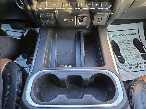 Used 2021 Chevrolet Silverado 1500 High Country image 22