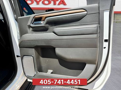 Used 2024 Chevrolet Silverado 3500 High Country w/ High Country Premium Package AWD/4WD image 14