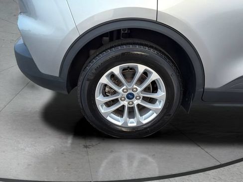 Used 2022 Ford Escape SE FWD image 33