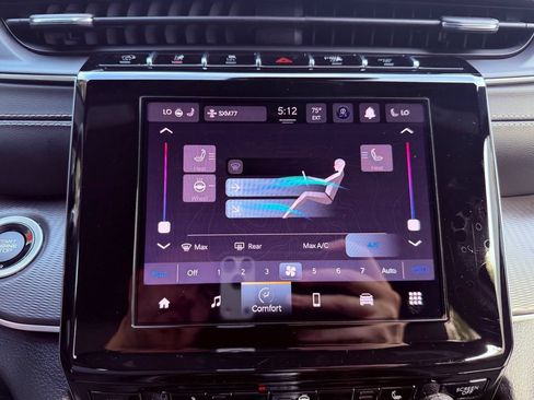 Used 2023 Jeep Grand Cherokee Altitude RWD image 23