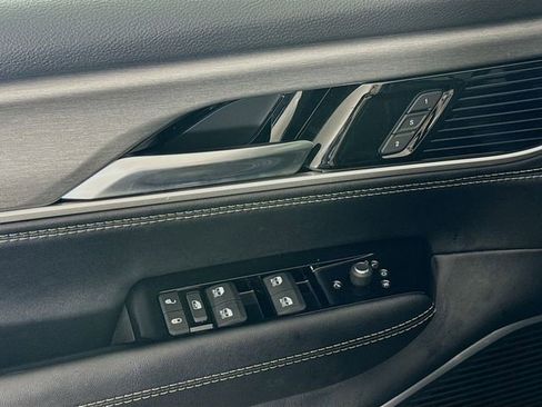 New 2026 Jeep Grand Wagoneer 4WD image 18