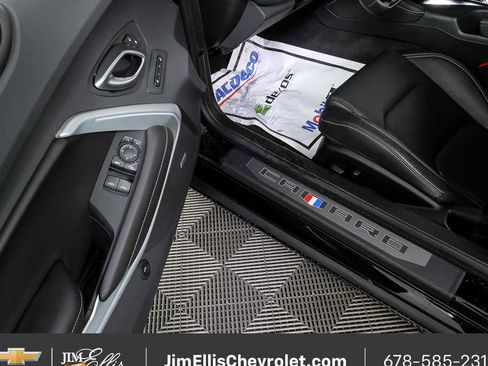 Used 2022 Chevrolet Camaro SS image 8
