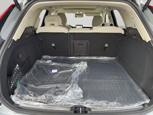 New 2026 Volvo XC60 T8 Ultra w/ Protection Package Premier image 12