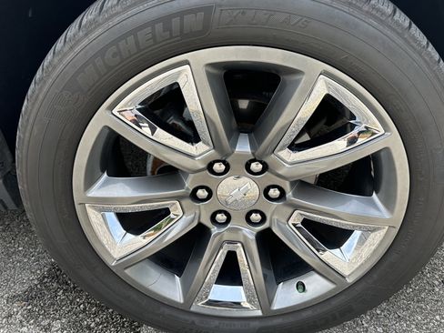 Used 2017 Chevrolet Tahoe Premier AWD/4WD image 15
