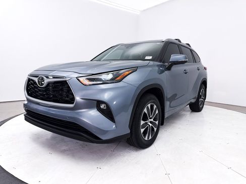 Used 2023 Toyota Highlander XLE FWD image 15