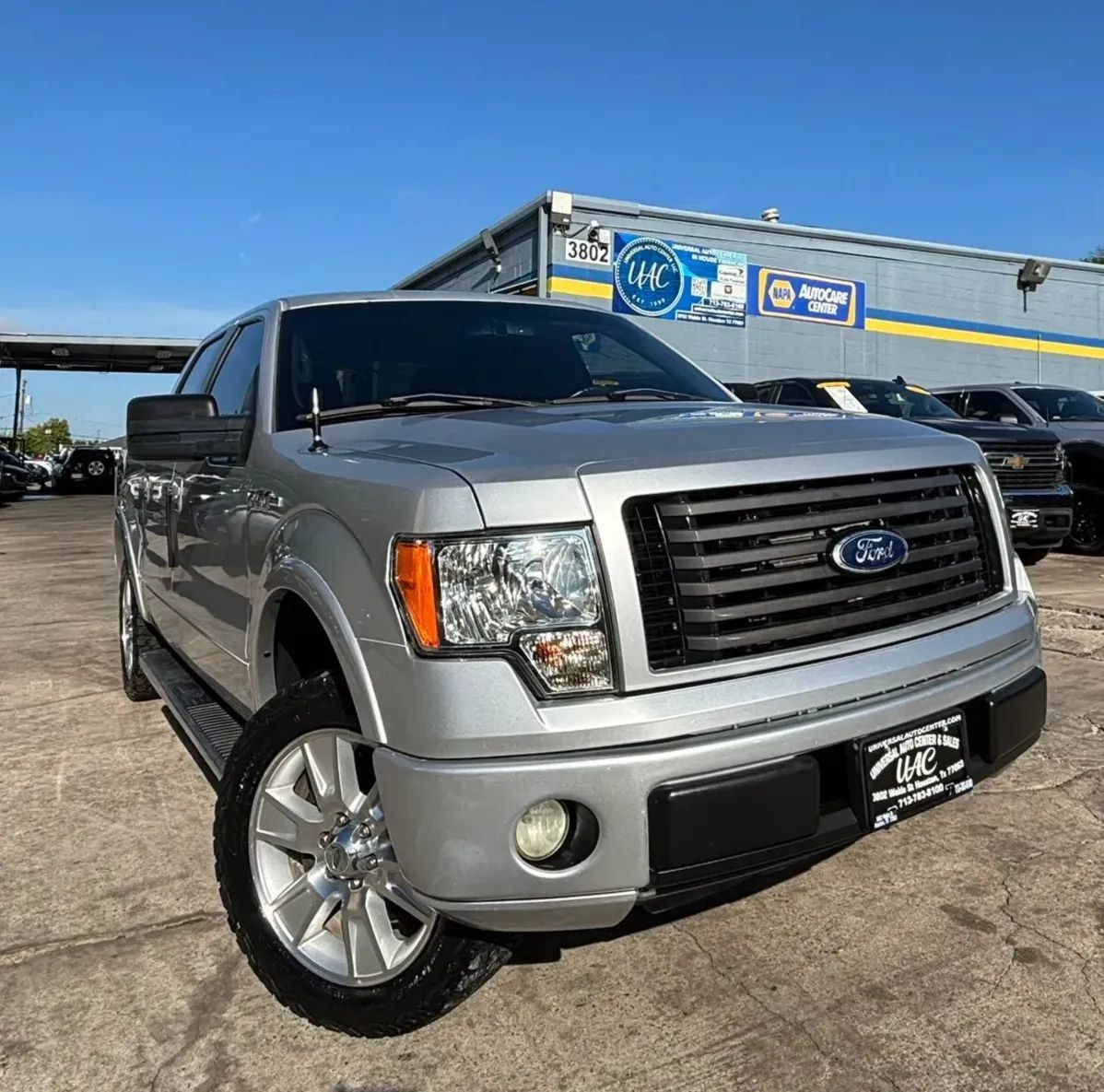 Used 2010 Ford F150 XLT RWD image 1