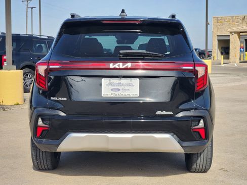 Used 2024 Kia Seltos EX image 8