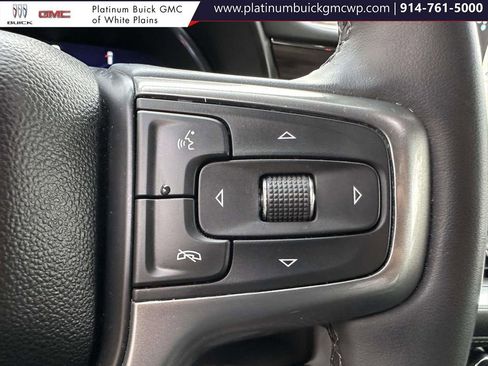 Used 2024 Chevrolet Tahoe Z71 w/ Luxury Package image 32