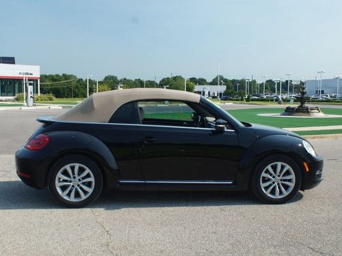 Used 2013 Volkswagen Beetle TDI FWD image 15