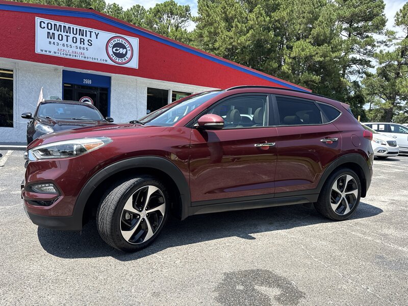 Used 2016 Hyundai Tucson Limited w/ Option Group 03 FWD image 1