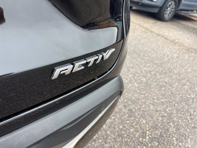 Used 2025 Chevrolet Trax ACTIV w/ Driver Confidence Package FWD image 23