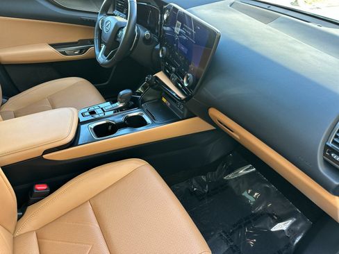 Used 2025 Lexus NX 450h+ AWD w/ Accessory Package (Z1) image 18