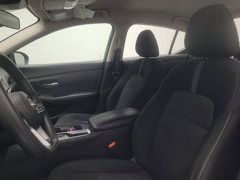 Used 2025 Nissan Sentra SV FWD image 17