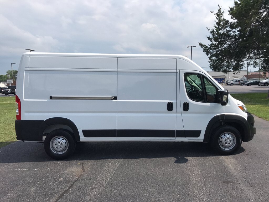 Used 2023 RAM ProMaster 2500 FWD image 2