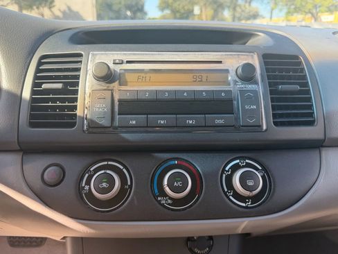 Used 2005 Toyota Camry XLE image 13