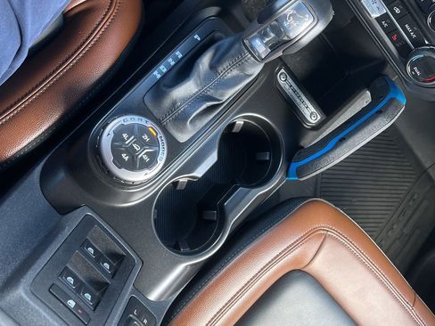 Used 2023 Ford Bronco Outer Banks w/ Sasquatch Package image 22