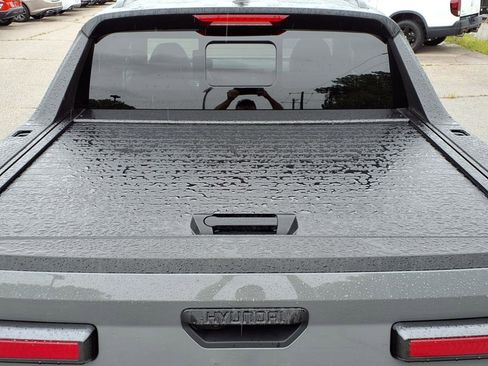 Used 2025 Hyundai Santa Cruz SEL image 11