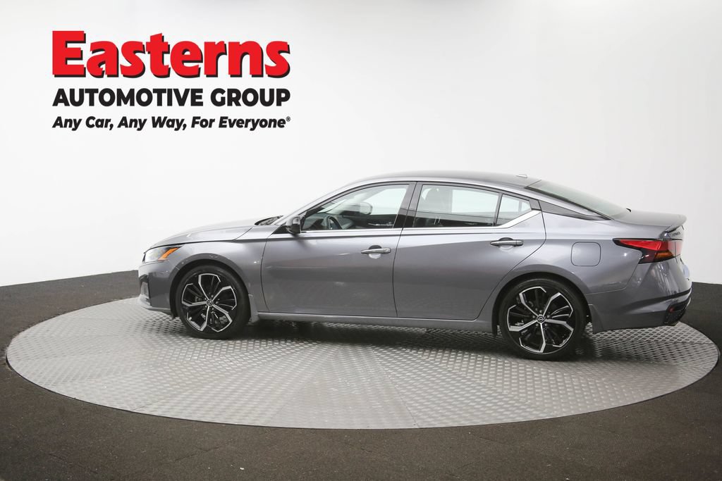 Used 2023 Nissan Altima 2.5 SR FWD image 62