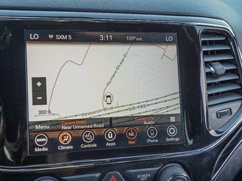 Used 2021 Jeep Grand Cherokee Limited w/ Trailer Tow Group IV image 15