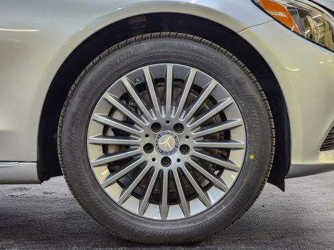 Used 2015 Mercedes-Benz C 300 4MATIC Sedan image 51