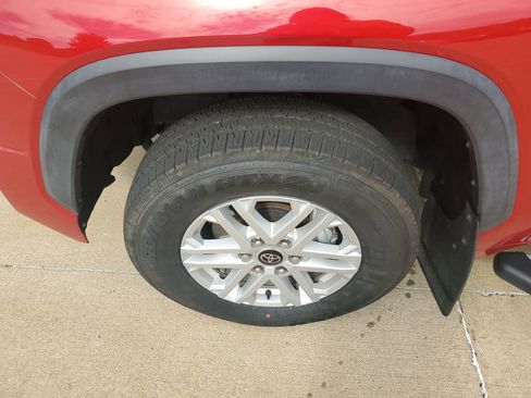 Used 2022 Toyota Tundra SR5 image 39