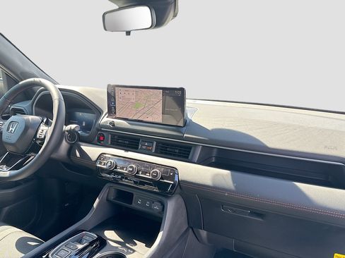 New 2026 Honda Pilot Sport image 26