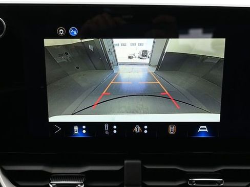 New 2026 Chevrolet Equinox LT FWD image 44