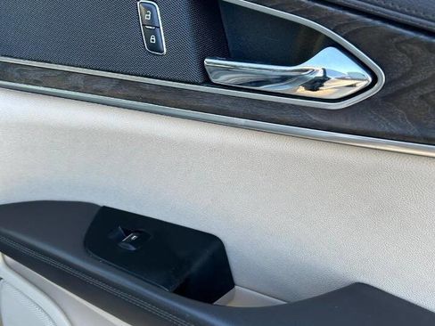 Used 2017 Lincoln MKX Select w/ Select Plus Package image 54