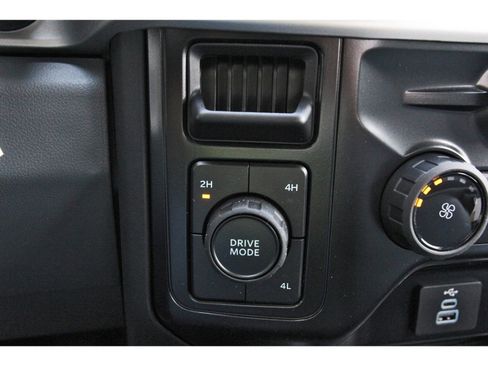 New 2025 Ford F550 4x4 Supercab Super Duty image 22