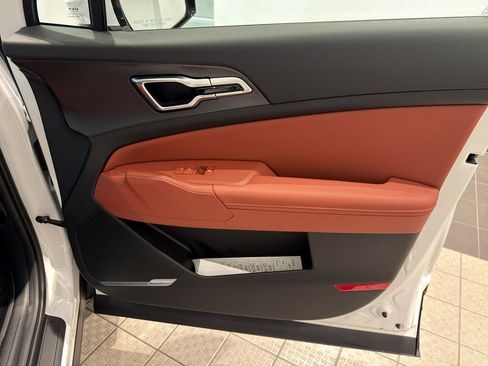 Certified 2026 Kia Sportage SX image 25