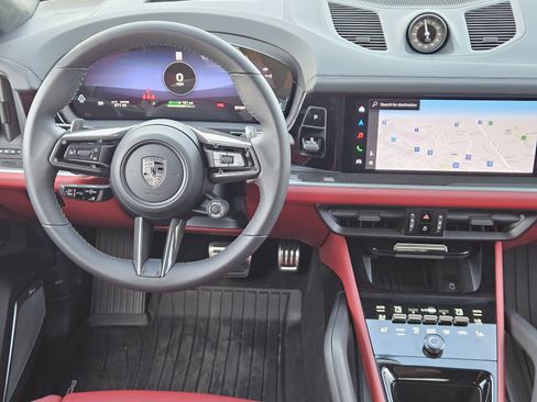 Certified 2026 Porsche Cayenne Turbo image 25