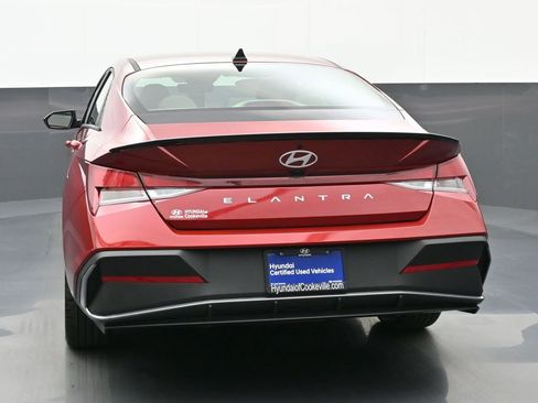 Certified 2025 Hyundai Elantra Sport image 5
