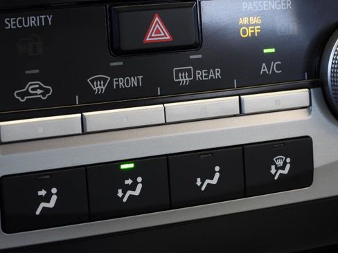 Used 2012 Toyota Camry LE image 42