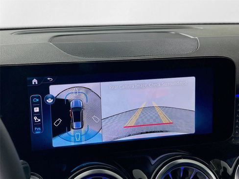 Certified 2026 Mercedes-Benz GLB 250 4MATIC image 12