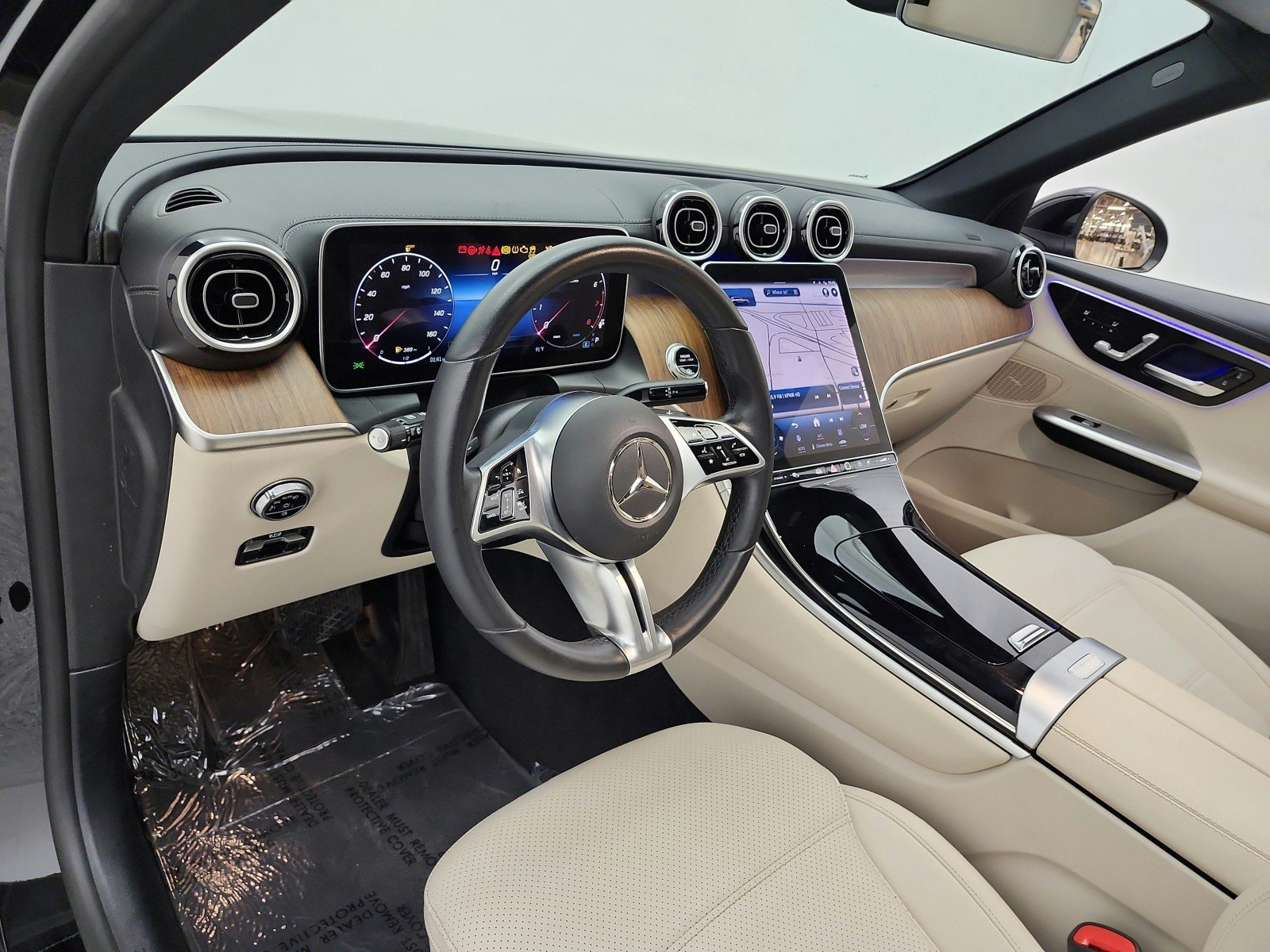 Used 2023 Mercedes-Benz GLC 300 image 9
