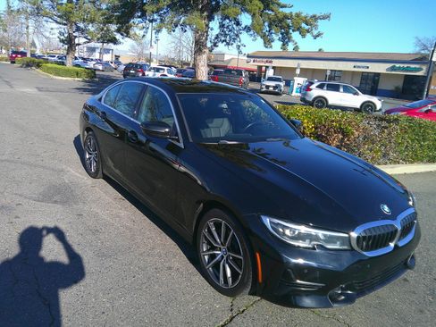 Used 2020 BMW 330i 330i Sedan North America w/ Convenience Package image 4