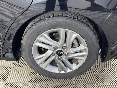 Used 2020 Hyundai Elantra Value Edition w/ Cargo Package (C1) image 20