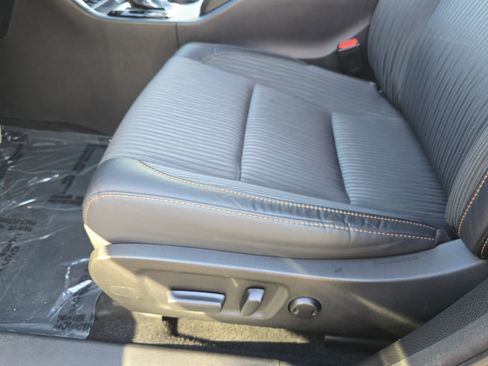 Used 2017 Toyota Highlander Plus AWD/4WD image 28
