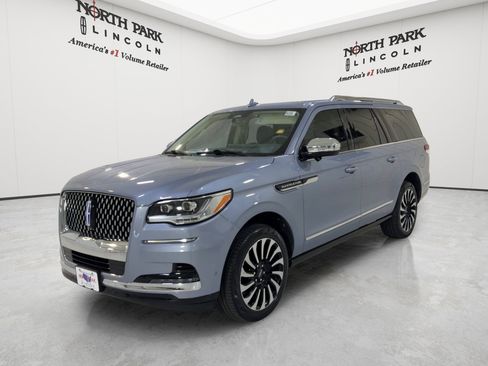 Used 2024 Lincoln Navigator L Black Label AWD/4WD image 5