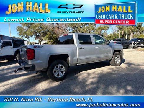 Used 2018 Chevrolet Silverado 1500 LT w/ All Star Edition image 13