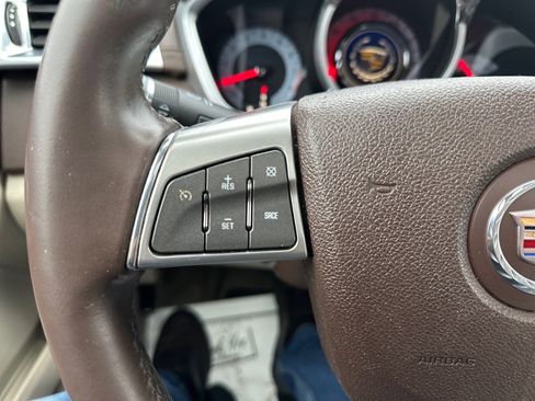 Used 2011 Cadillac SRX Luxury image 27