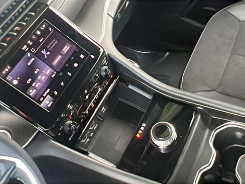 New 2025 Jeep Grand Cherokee Altitude image 25