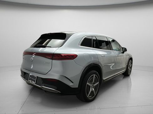 Used 2023 Mercedes-Benz EQS 580 4MATIC SUV image 6