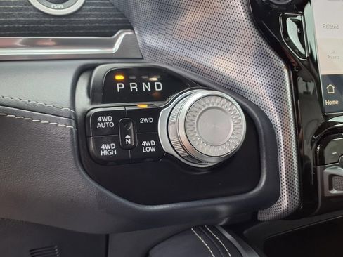 Used 2022 RAM 1500 Limited AWD/4WD image 11