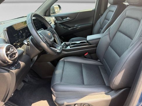 Used 2025 Chevrolet Equinox LT w/ Convenience Package II AWD/4WD image 10