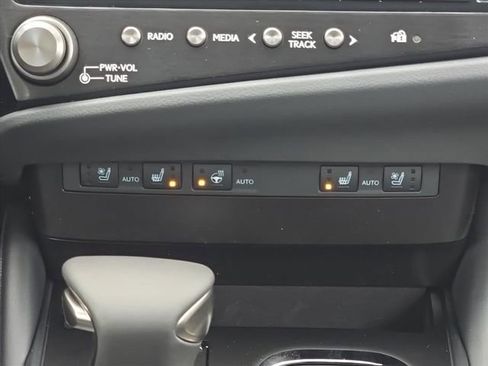 New 2025 Lexus ES 350 w/ Premium Package image 27