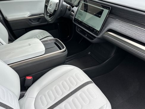Used 2025 Rivian R1T Adventure AWD/4WD image 14